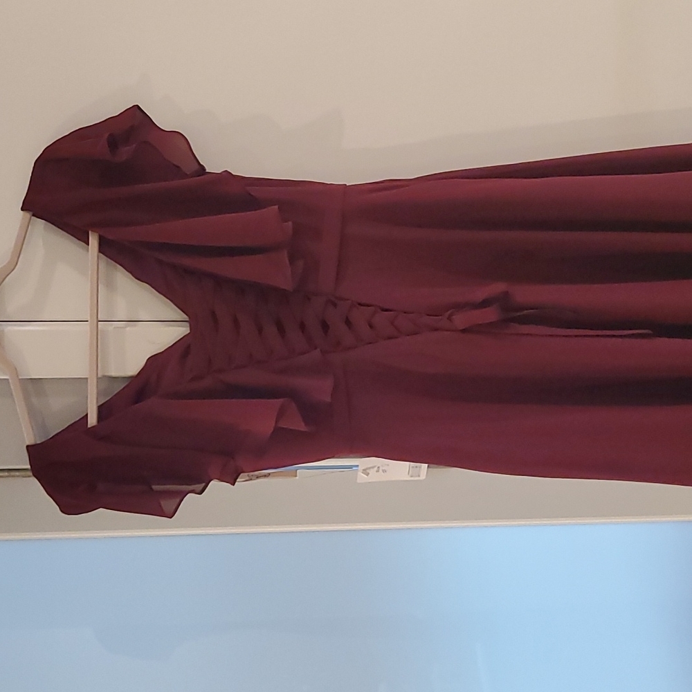 Size 8, Chong Xiao, Formal Gown with Slit, Burgundy - Picture 5 of 6